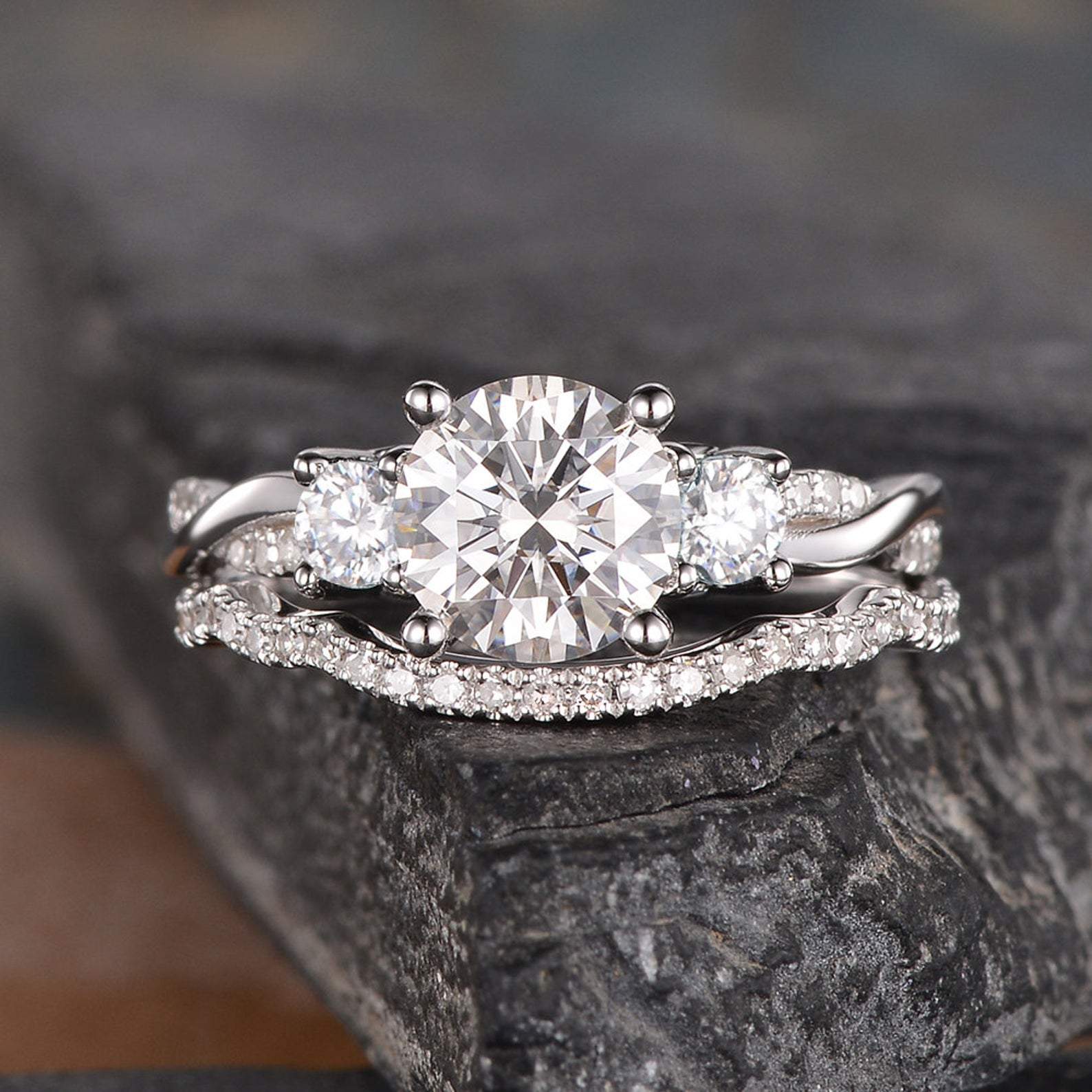 Round Cut 3 Stone Bridal Ring Set