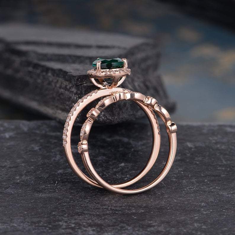 Vintage Inspired Emerald Bridal Ring Set