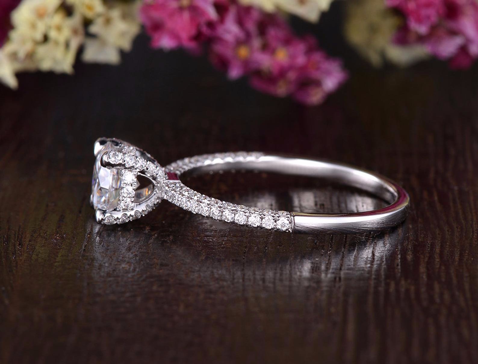 Round Cut Moissanite Engagement Ring, Delicate Vintage Design