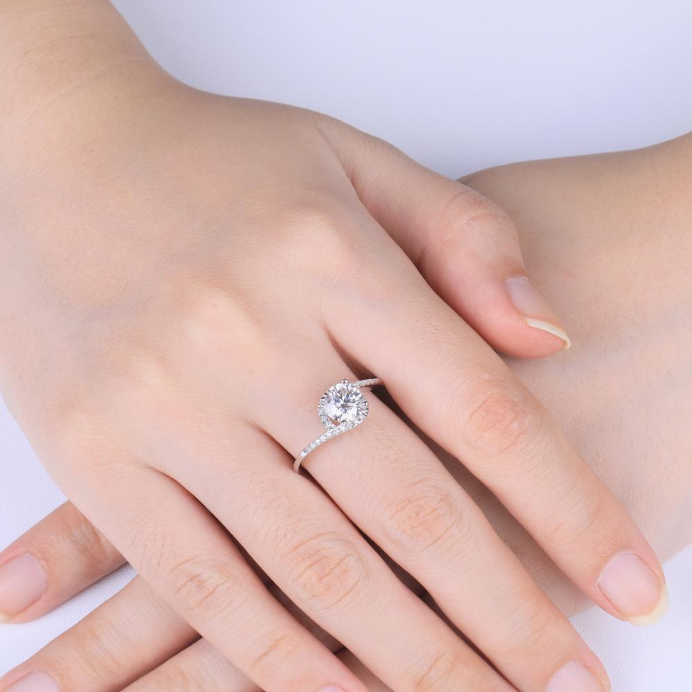 1.00ct Moissanite Engagement Ring, Classic Design, Sterling Silver & Platinum