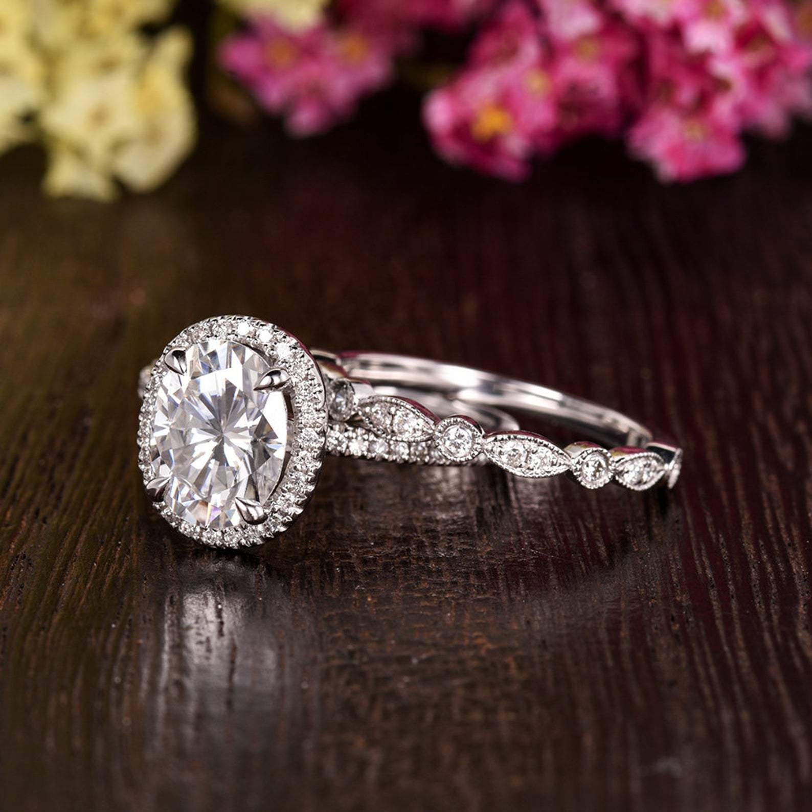 Classic Oval Cut Halo, Bridal Ring Set