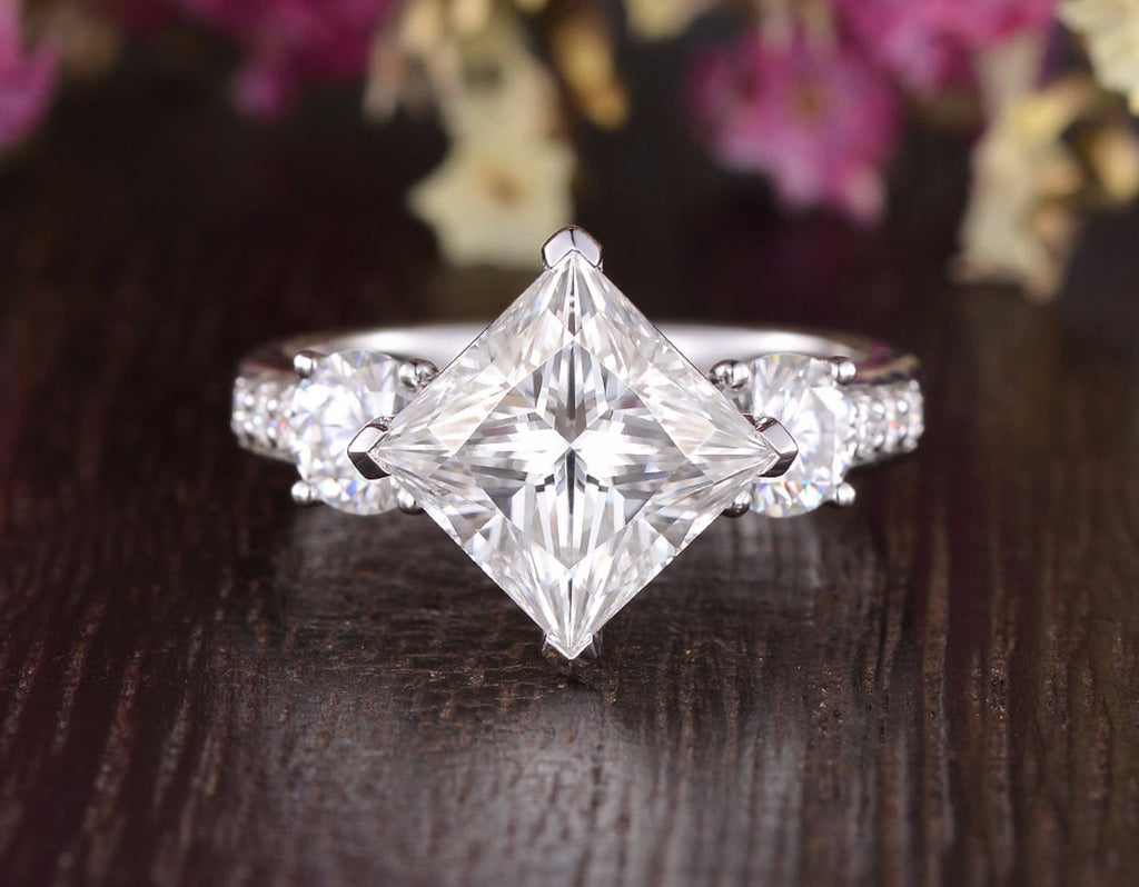 Vintage princess hotsell cut wedding rings