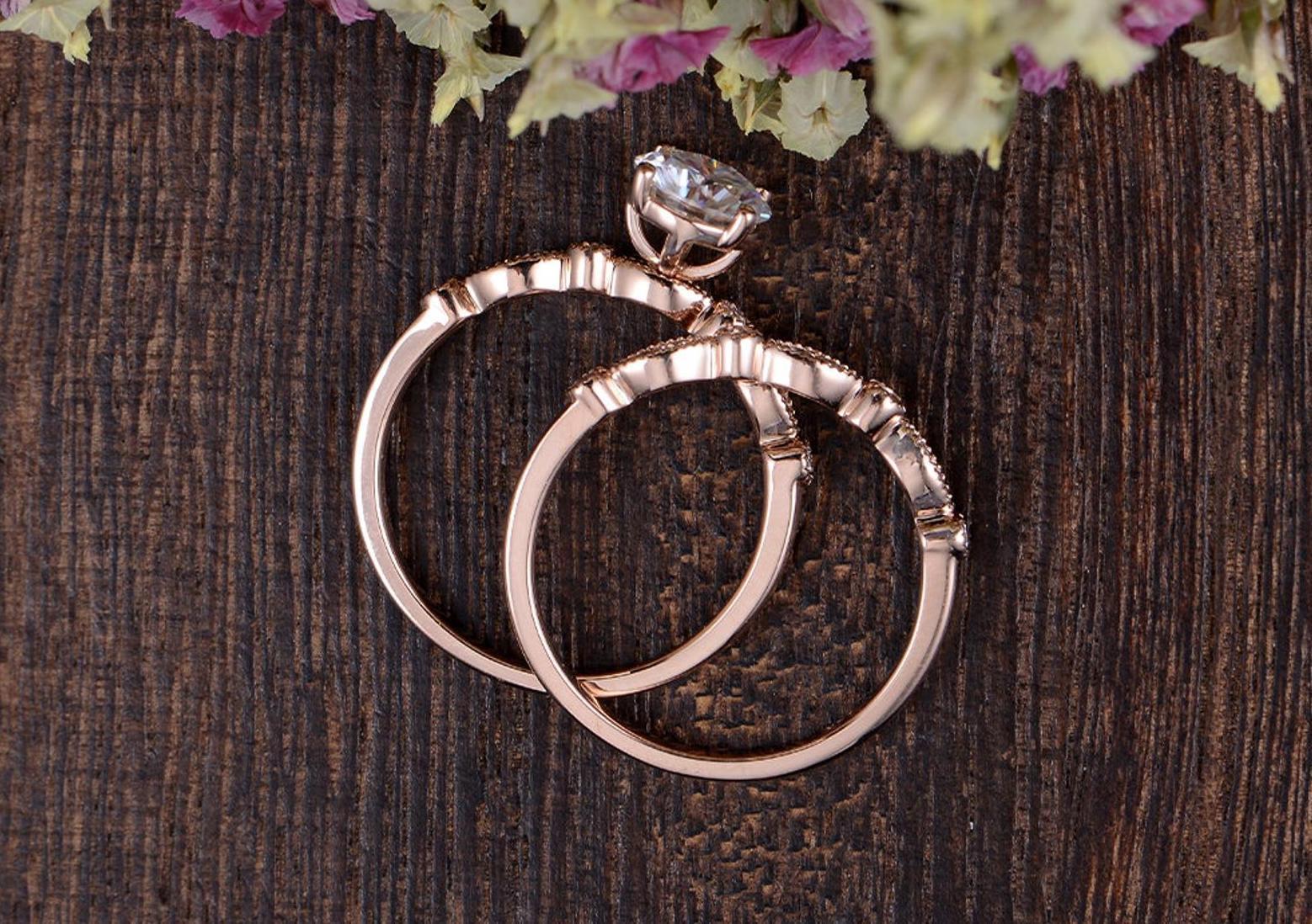 Vintage Style Bridal Ring Set, Round Cut