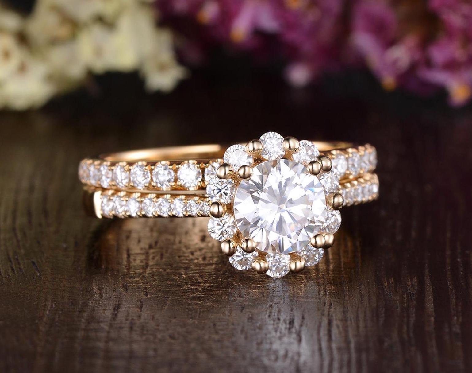 Vintage Style Bridal Ring Set, Round Cut